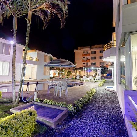 Oceanic Lodge Tonsupa Exterior photo